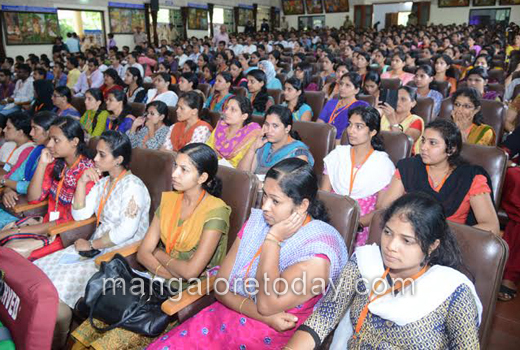 Mangaluru: Governor inaugurates Prajna- value orientation programme for lecturers 1